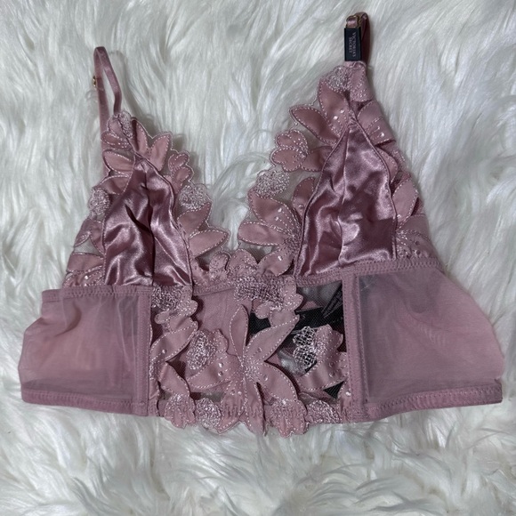 NWT Victoria’s Secret lace bralette size XS - Picture 1 of 3